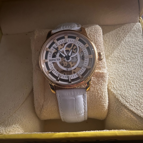 Invicta Gold and White Watch - Picture 2 of 8